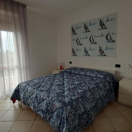 Appartamento Santa Costanza Con Piscina San Vincenzo Eksteriør billede